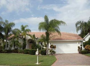 8966 Huntington Pointe Dr, Sarasota, FL 34238