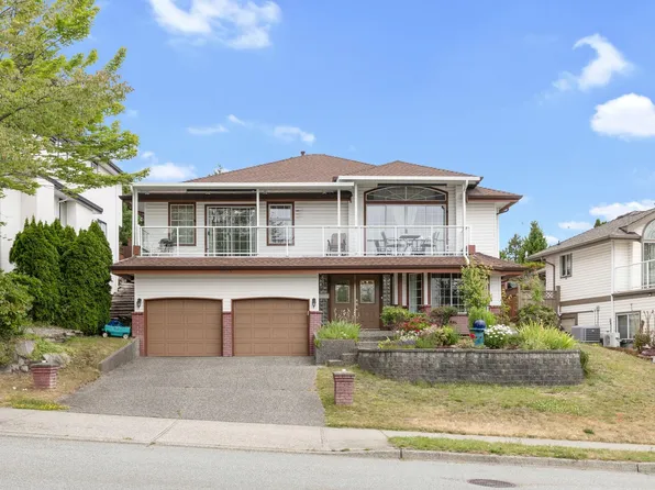 2635 Panorama Dr, Coquitlam, BC V3E 2W1
