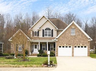 725 Barrocliff Rd, Clemmons, NC 27012