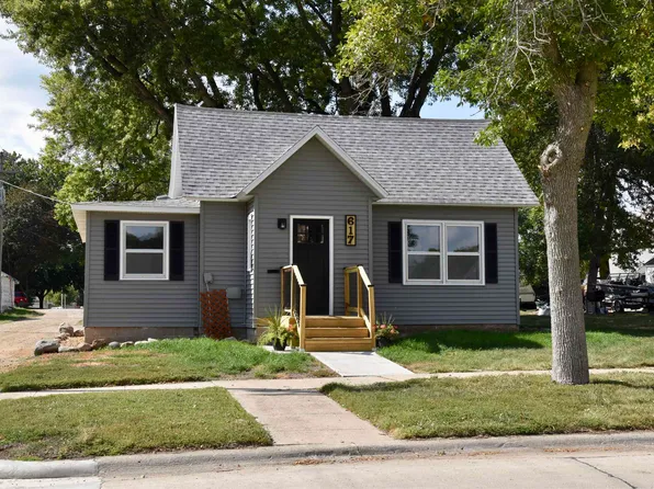 617 5th Ave, Sibley, IA 51249