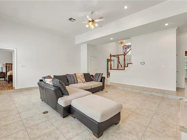 4601 Valley Brook Cir — Photo 16