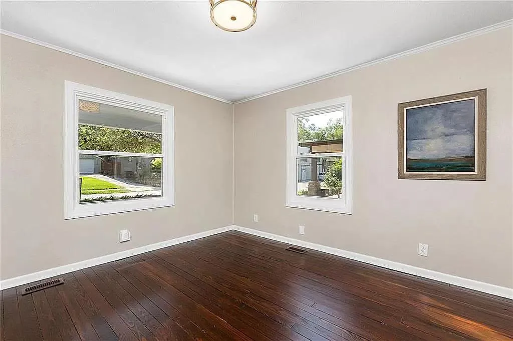4534 Bell St — Photo 4