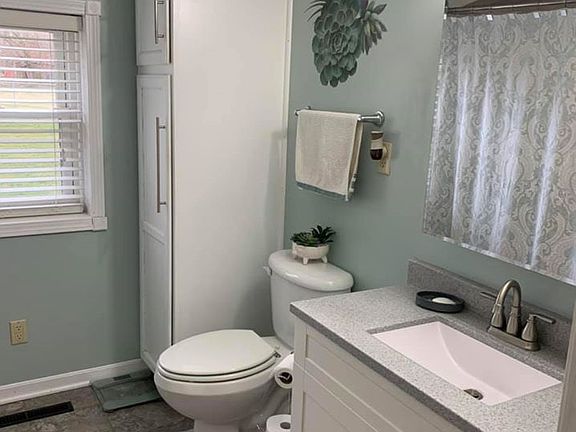 4th image of 7362 Township Road 212