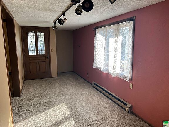 5th image of 2906 Chambers St