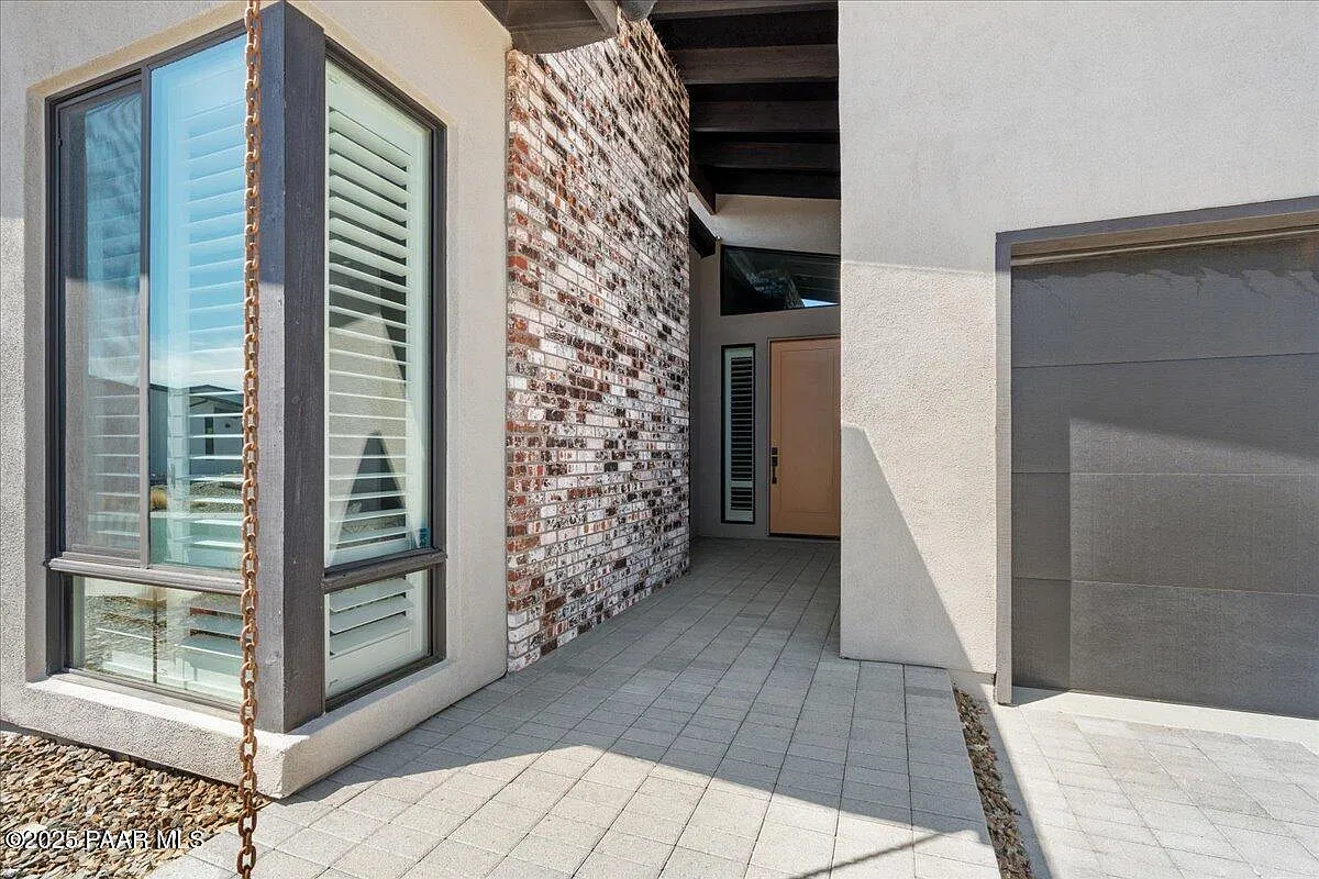 2 bed, 2.5 bath, 1863 sqft, $3,250 — Photo 3