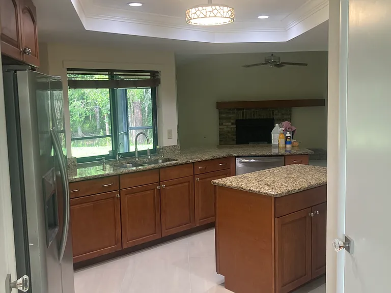 3214 Glenridge Dr — Photo 4