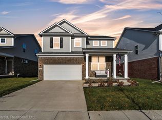 49720 Shoreline Dr, Canton, MI