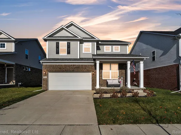 49720 Shoreline Dr, Canton, MI 48187