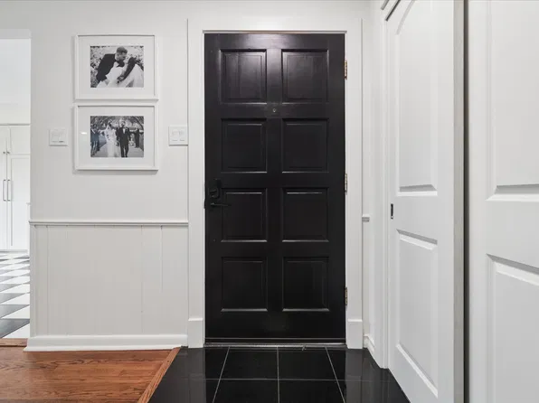 11631 Saxon St, Dallas, TX 75218