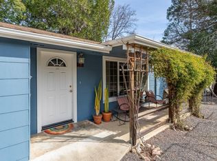 209 Park Ct, Ukiah, CA 95482
