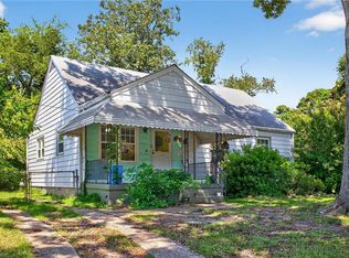 1370 Boxwood Cir, Norfolk, VA 23518