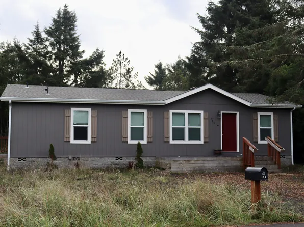 166 Sand Dune Ave SW, Ocean Shores, WA 98569