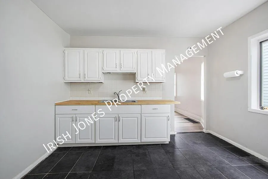 3 bed, $1,175 — Photo 3