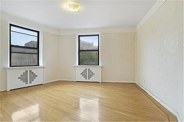 Sold by LG Fairmont Group | media 17