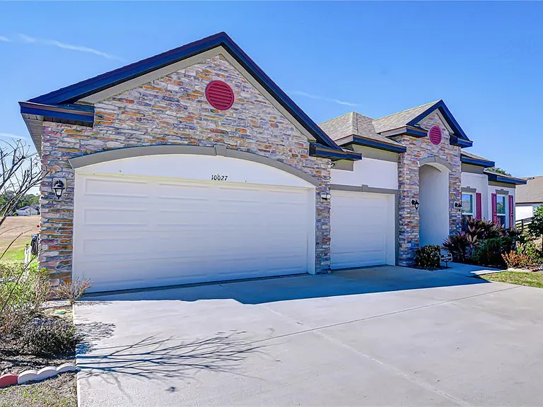10027 Dolphin Gull Cir — Photo 3
