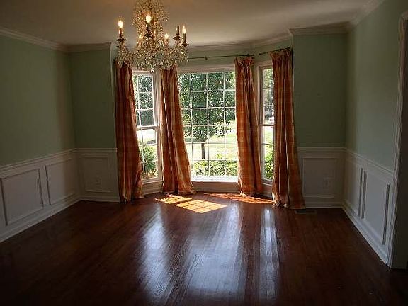 4th image of 120 Hickory Hills Trl NE
