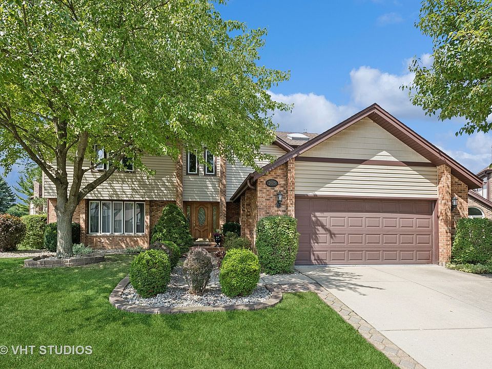 1st image of 2605 E Radford Ct