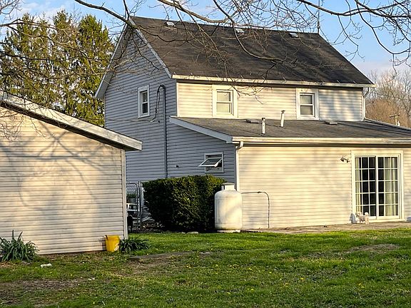 5th image of 3458 Hill St