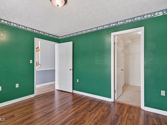 2nd image of 555 Hickory Rd #0