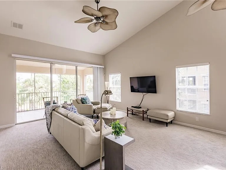 20101 Seagrove St #708 — Photo 33