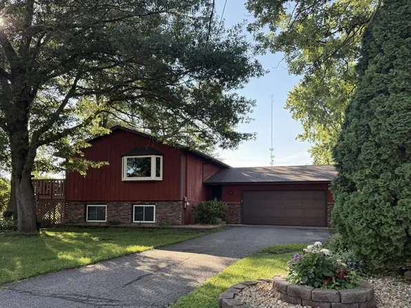 1018 3rd St N, Sauk Rapids, MN 56379
