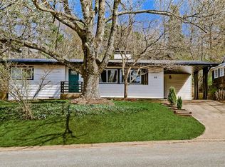 818 N Woodlawn Dr, Fayetteville, AR 72701