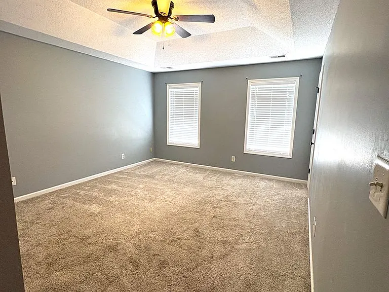 1317 Sunfield Dr — Photo 19