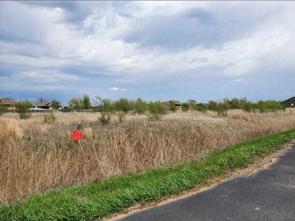 2nd image of 13838 W 106th Cir N #13848