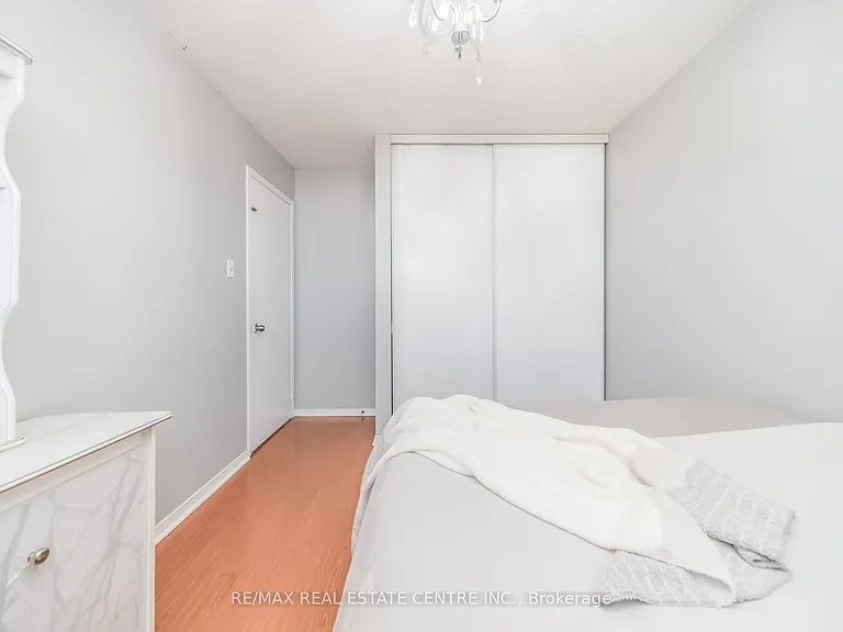 126 Culham St — Photo 21