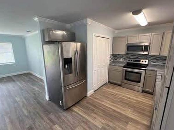 1226 E Parker St #1226