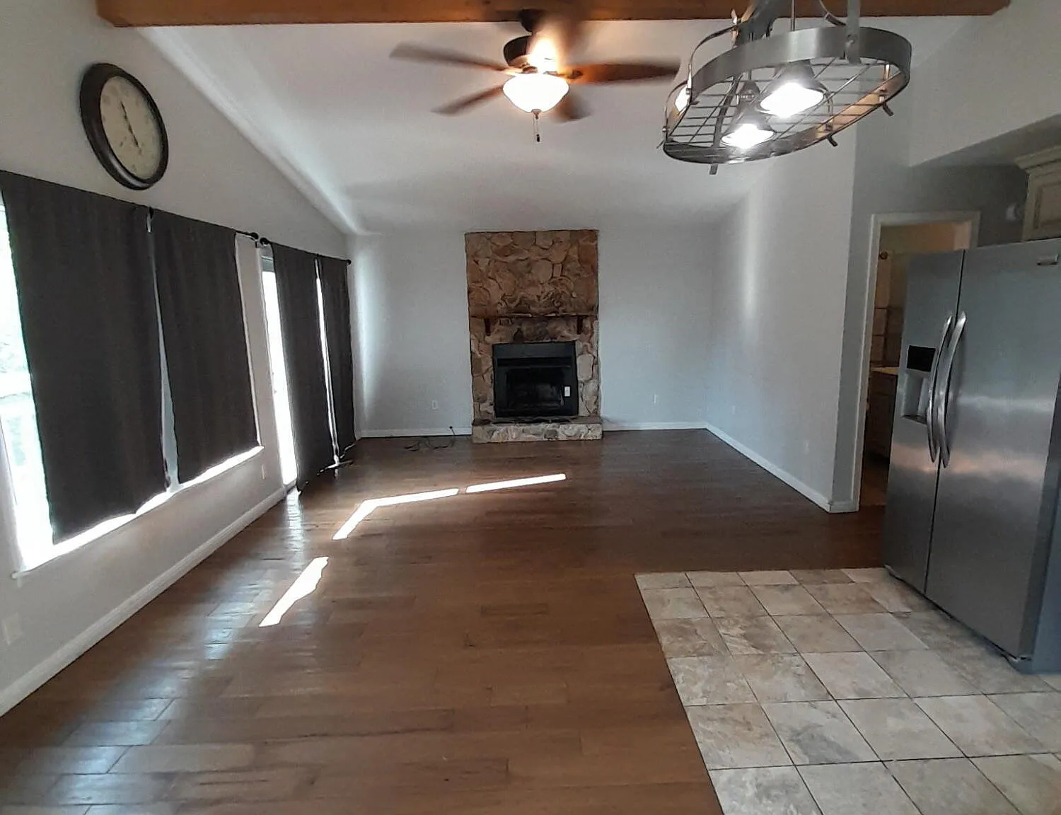 2 bed, 1.5 bath, $1,800 — Photo 2