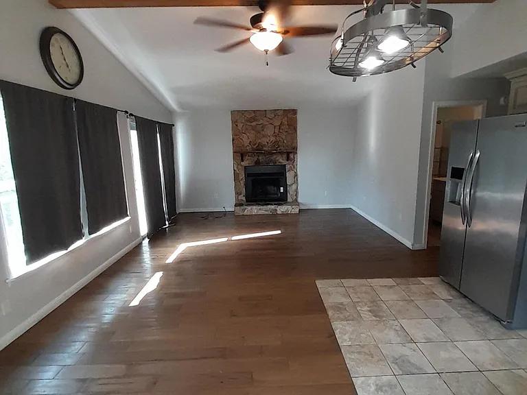 584 Beaver Ridge Rd — Photo 2