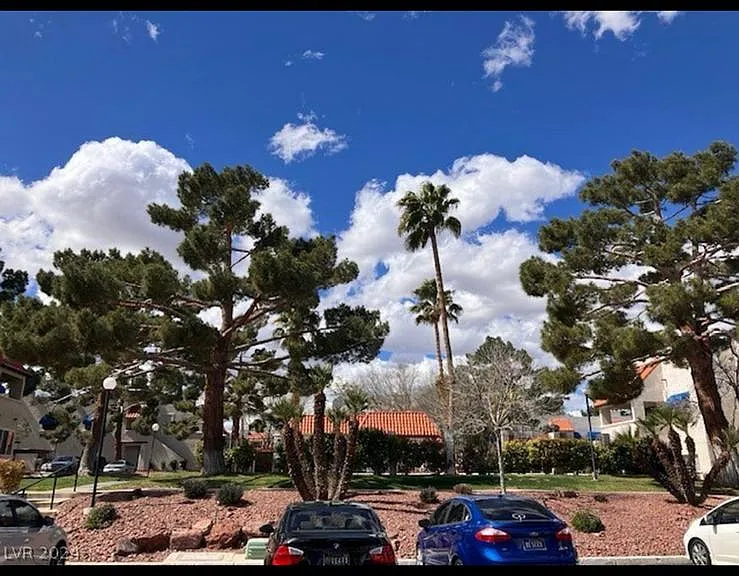 101 Luna Way — Photo 1