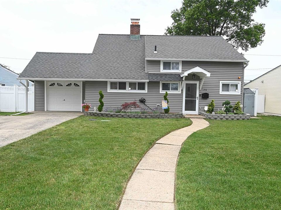 1st image of 26 Furrow Ln