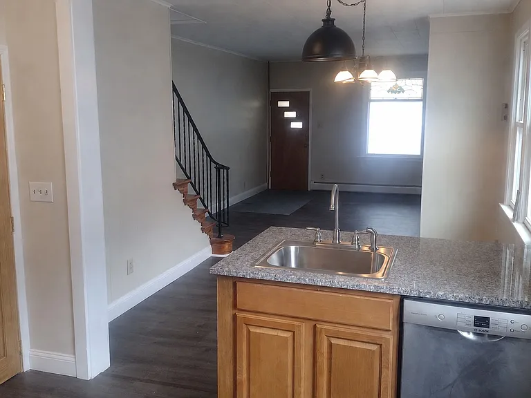 104 Springgarden St — Photo 4