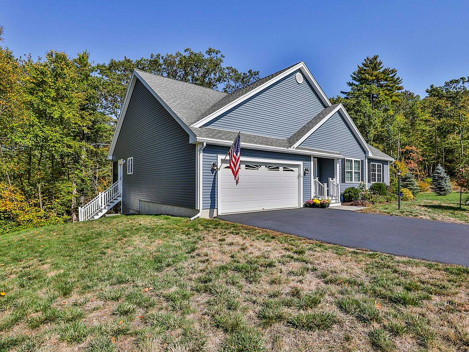 16 Strawberry Lane, Hooksett, NH 03106 | Zillow