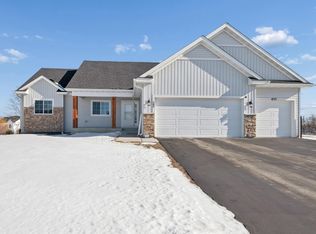 580 Alaska Loop, Cambridge, MN 55008