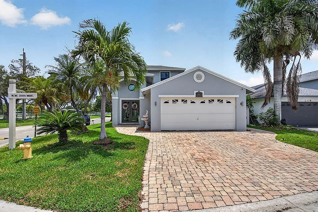 Property main image