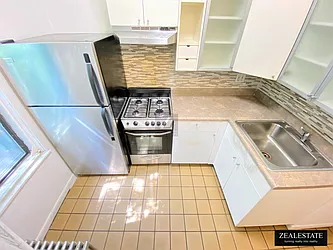 Rented by ZealEstate Group Inc