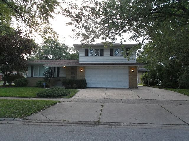 1st image of 930 W Westwood Dr