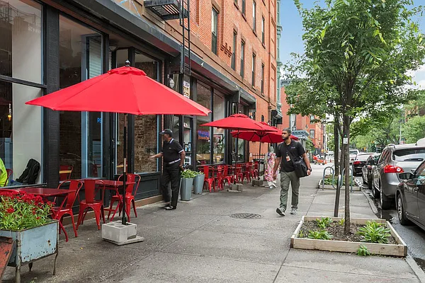 Rented by MNS | media 22