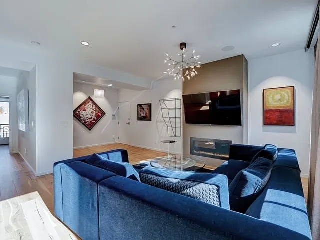 3235 SW 1st Ave #1 — Photo 6