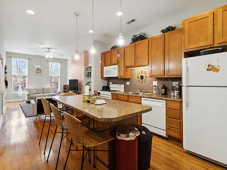 616 S Oakley Blvd #2 — Photo 7