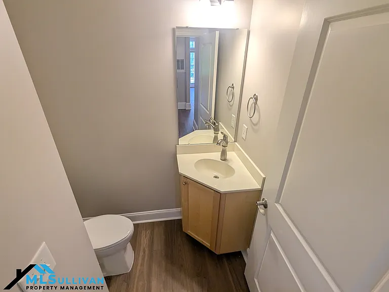 501 Finsbury St #204-1 — Photo 12