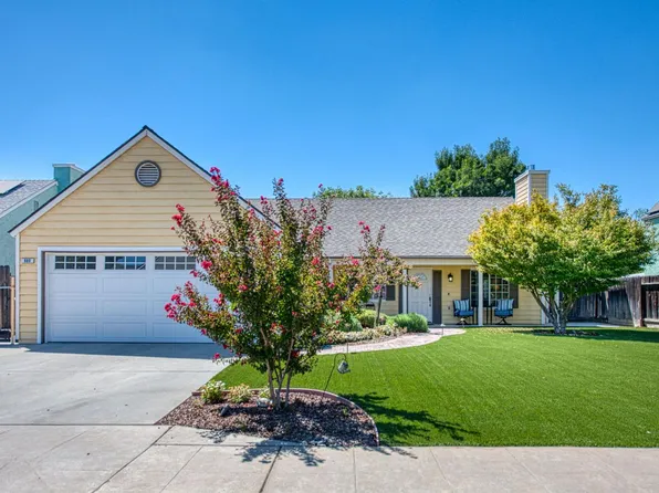 980 N Adler Ave, Clovis, CA 93611