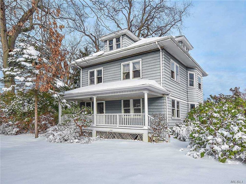 1st image of 748 Glen Cove Ave