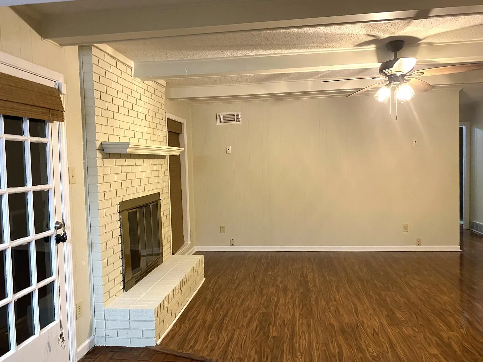 4 bed, 2.5 bath, 1845 sqft, $2,299 — Photo 4