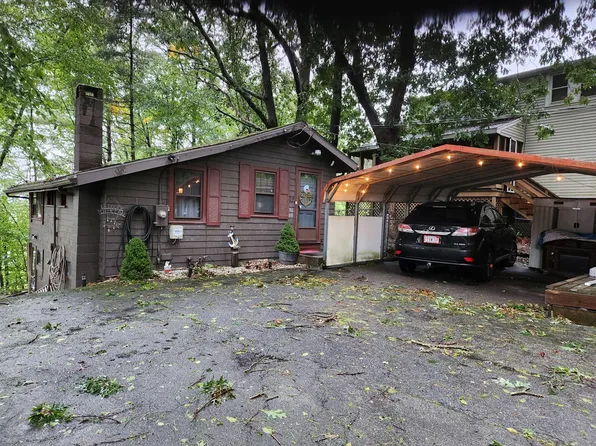 29 Sabbatia Dr, Taunton, MA 02780