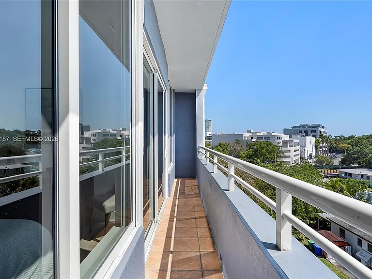 3250 Grand Ave #507 — Photo 9
