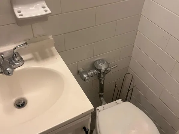 313 East 89th Street image 9 of 14